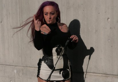 LadyNadineBauer